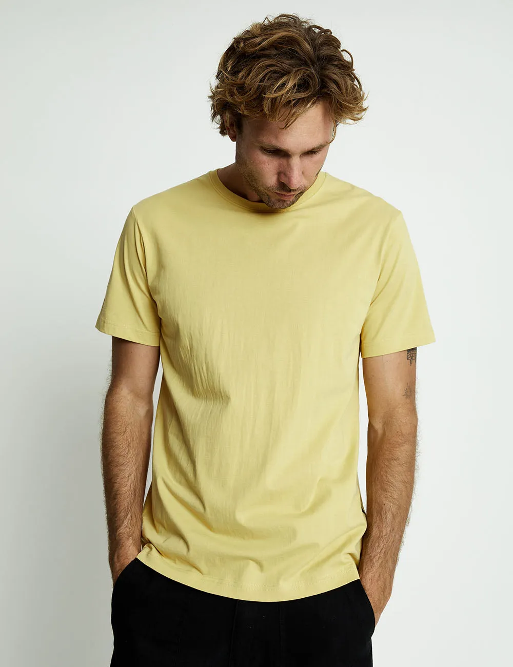 Reginald Organic Tee - Yellow Ochre